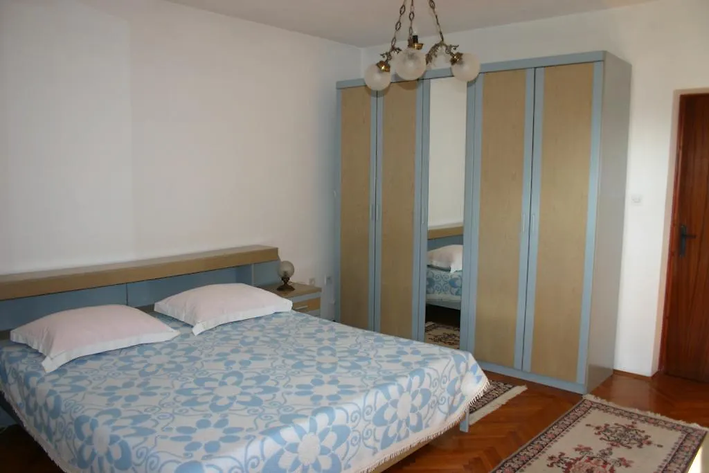 Apartments Grzunov Задар